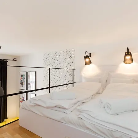 Location - Vibrant Downtown Escape Apartment *