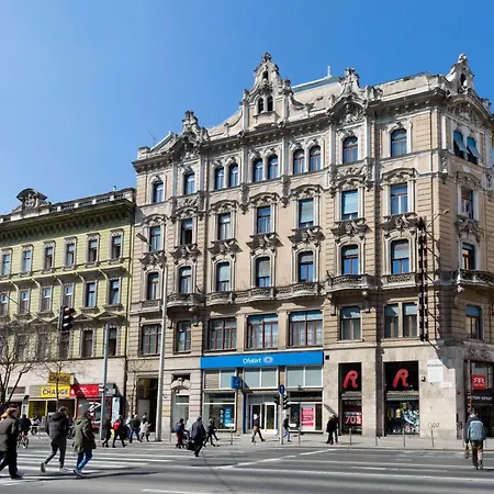 Location - Vibrant Downtown Escape Budapest